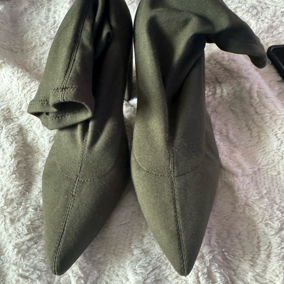 Kenneth Cole new York boots - Picture 4 of 4